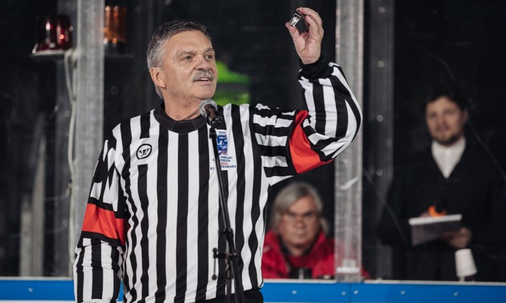 Fasel sa s IIHF rozlúčil odpískaným zápasom. Na ľade boli traja Slováci